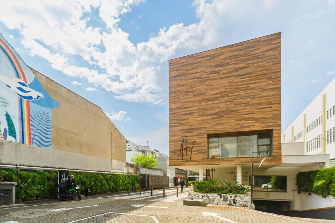 Apto Com Incrivel Localizacao Em Porto Alegre Sp Apartment Exterior photo